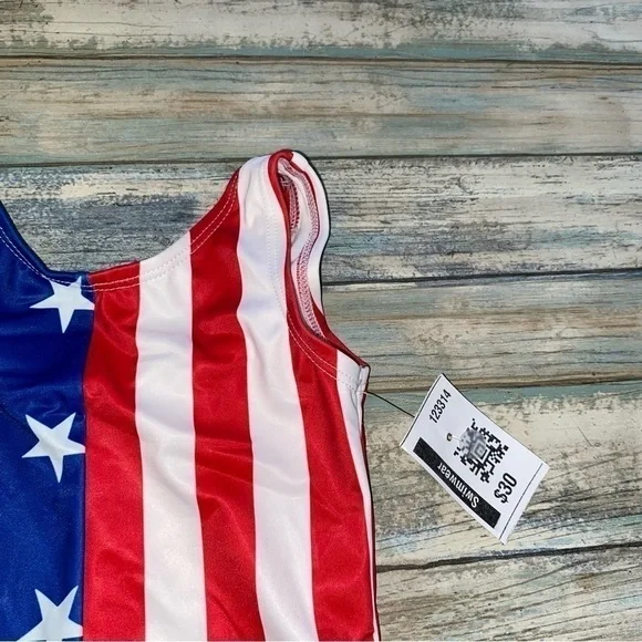 City Streets Flag One Piece - Picture 2 of 3